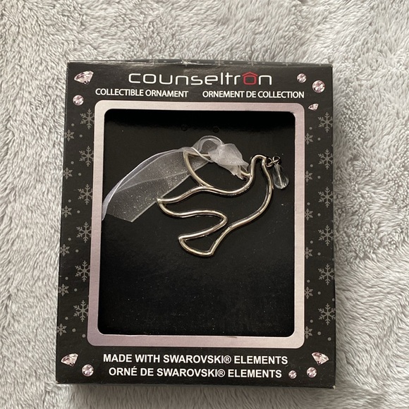 Collectible ornaments made with Swarovski elements. Tarnish free. - Picture 6 of 7